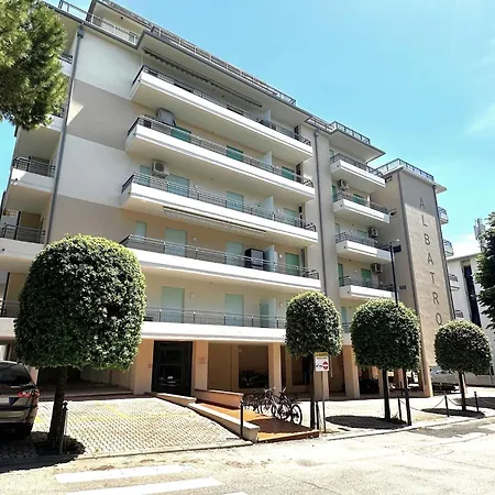 Modern In Location 比比翁